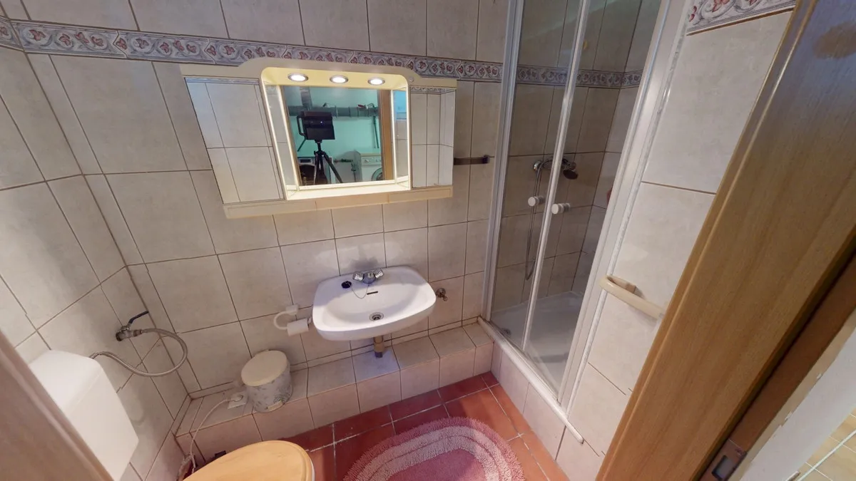 48fe09a5-f975-46a7-9b8a-a975b005e8cd