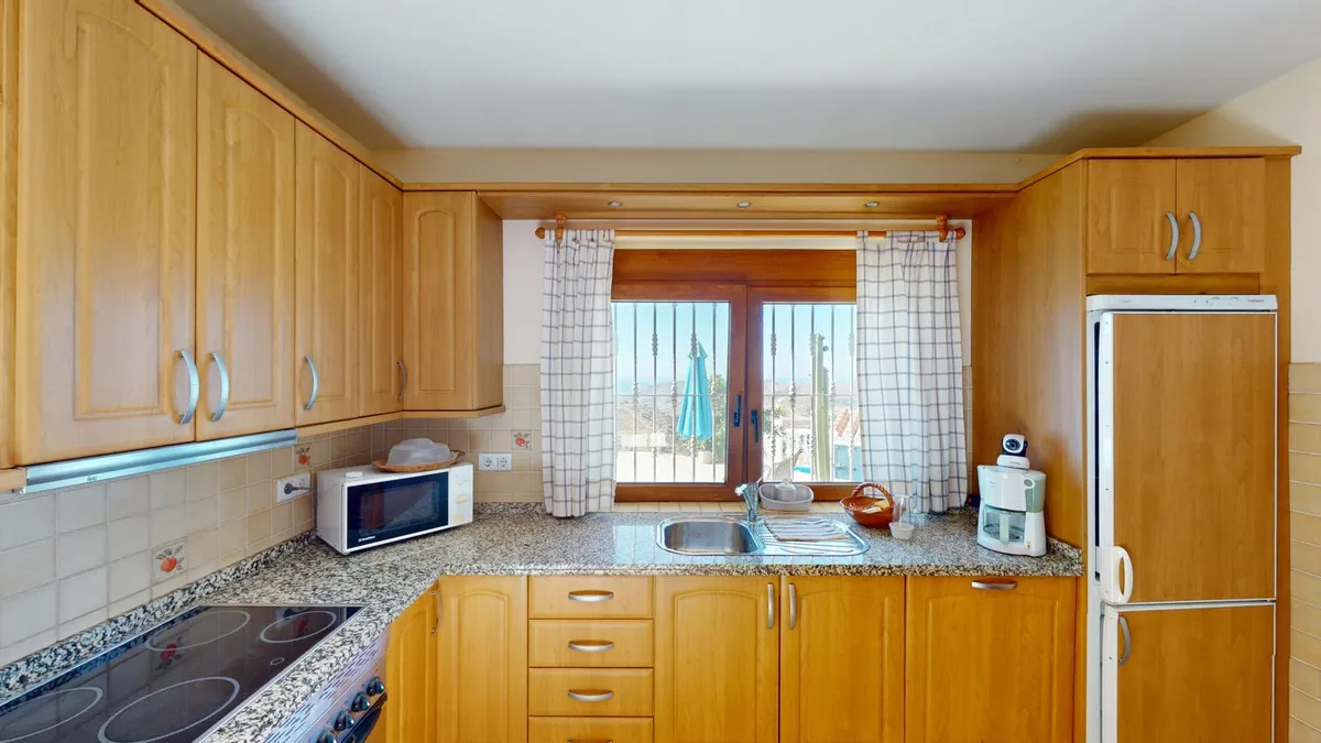 d00f5dd8-aeaa-48ec-ad56-603bc3da2b1e