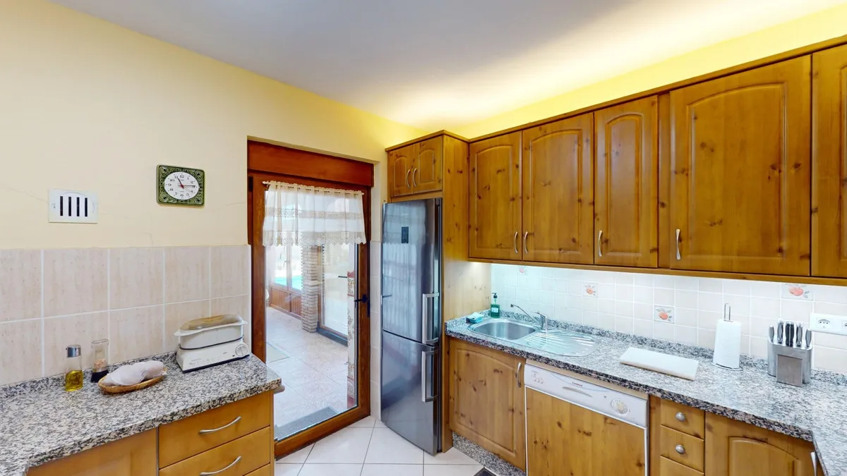 eac29d2e-a5f2-48b2-b628-377f4d54591a