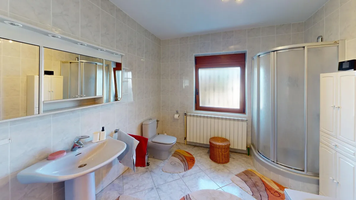 f5425b8c-dbac-4fde-84a1-1fc0b29c609d