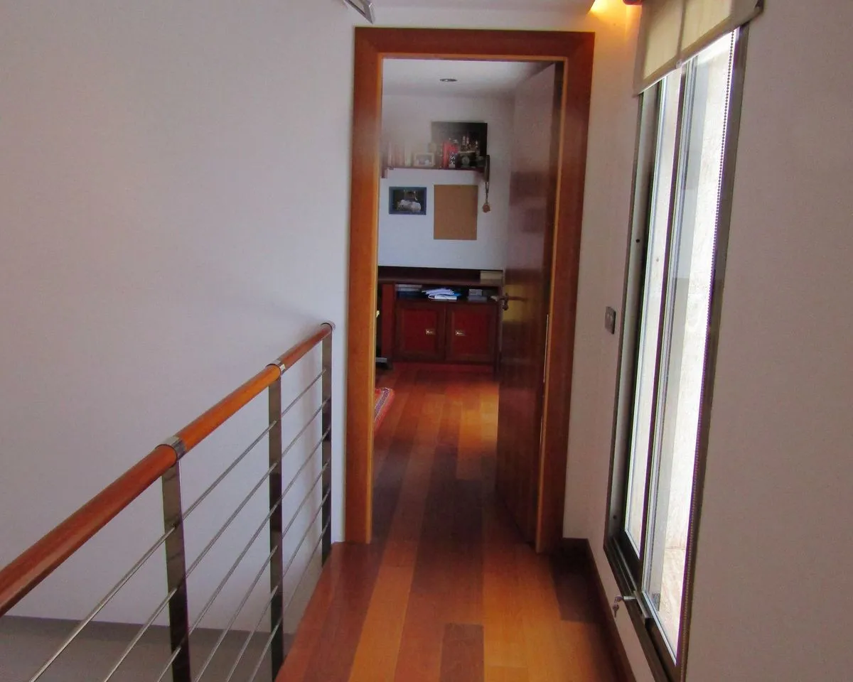 81c69225-4083-45f3-8269-08e47ba1c842