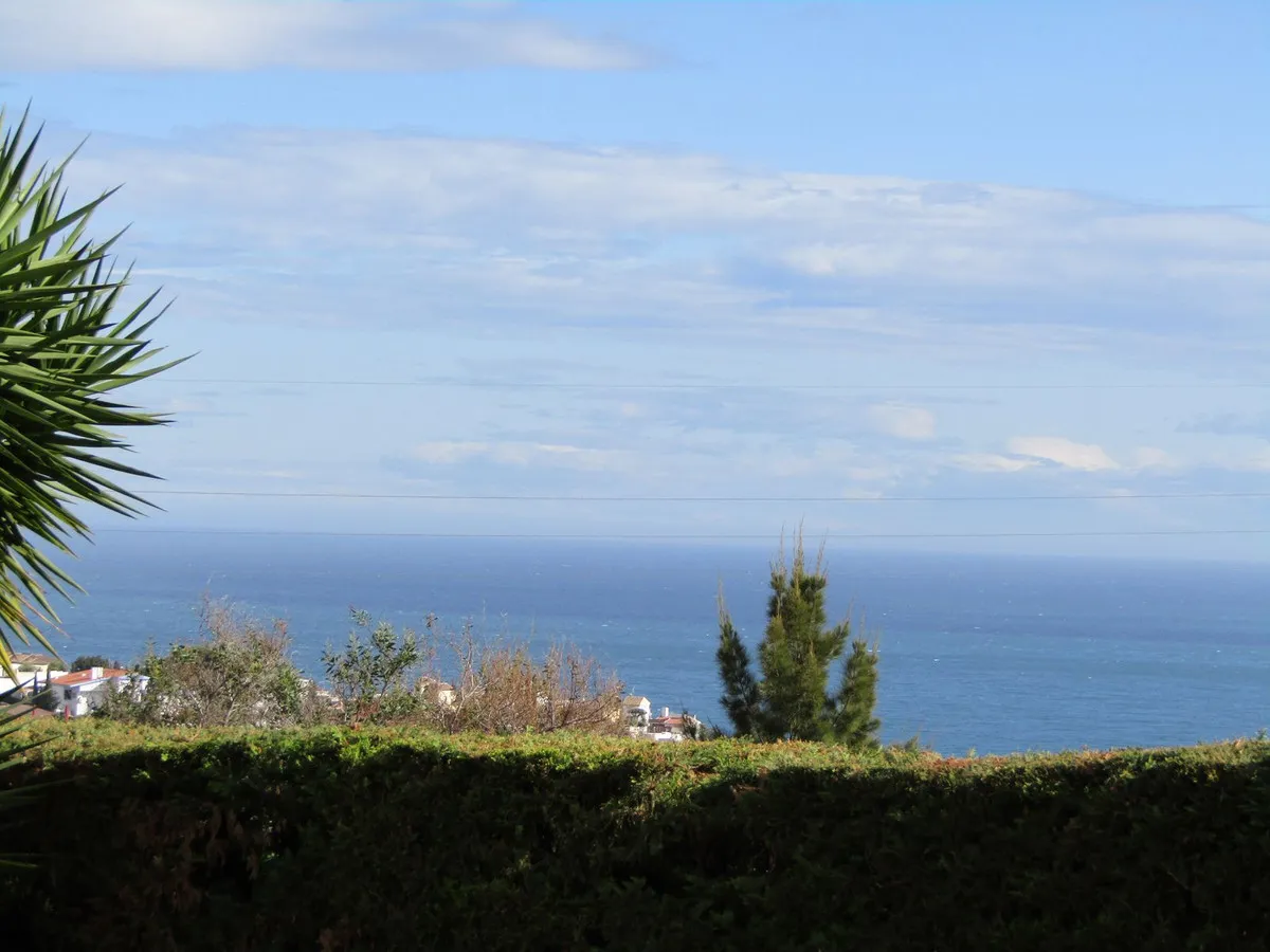 8e9abce7-80a5-4393-beaf-7937715b7893