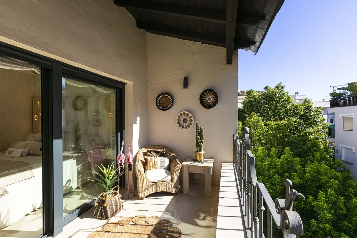 9d0ef17b-8db3-48f8-9d87-a11084a7c9b6