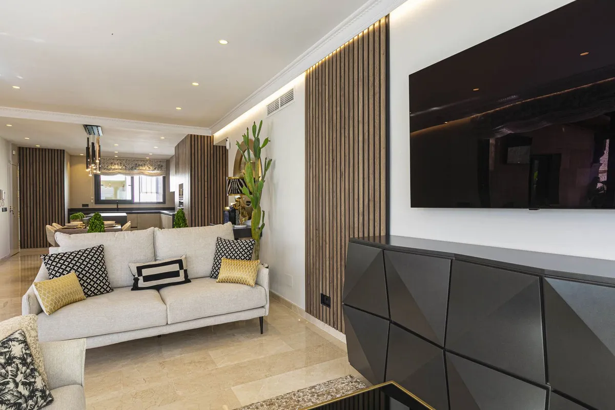 dd20bcbf-44a2-4ce8-a5b5-bba5a67e0de5