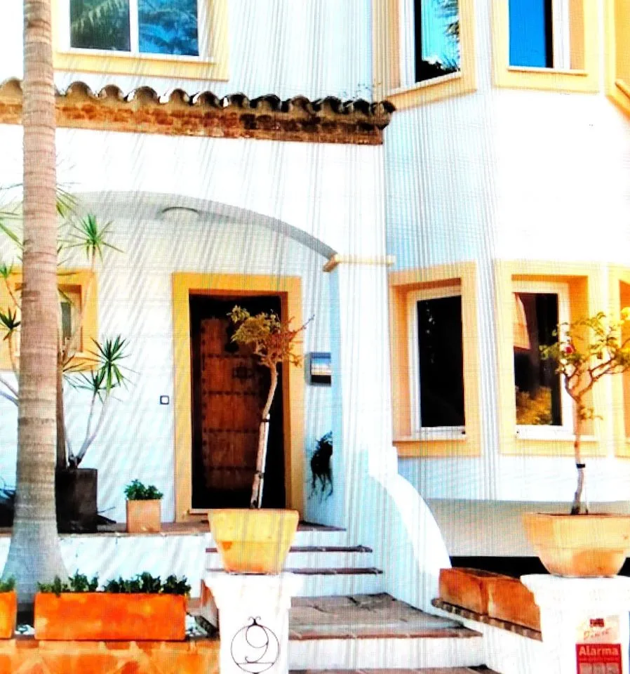 a74ed3c2-ed37-42cb-a761-a3c3cc21f0f0