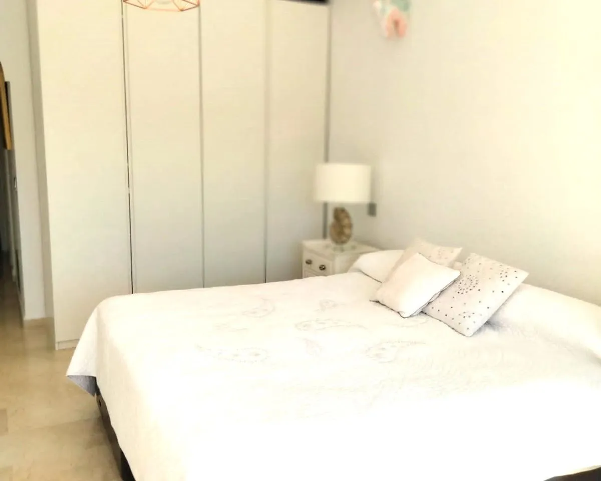 ddc19782-9b9d-4468-a83d-0b6d12425725