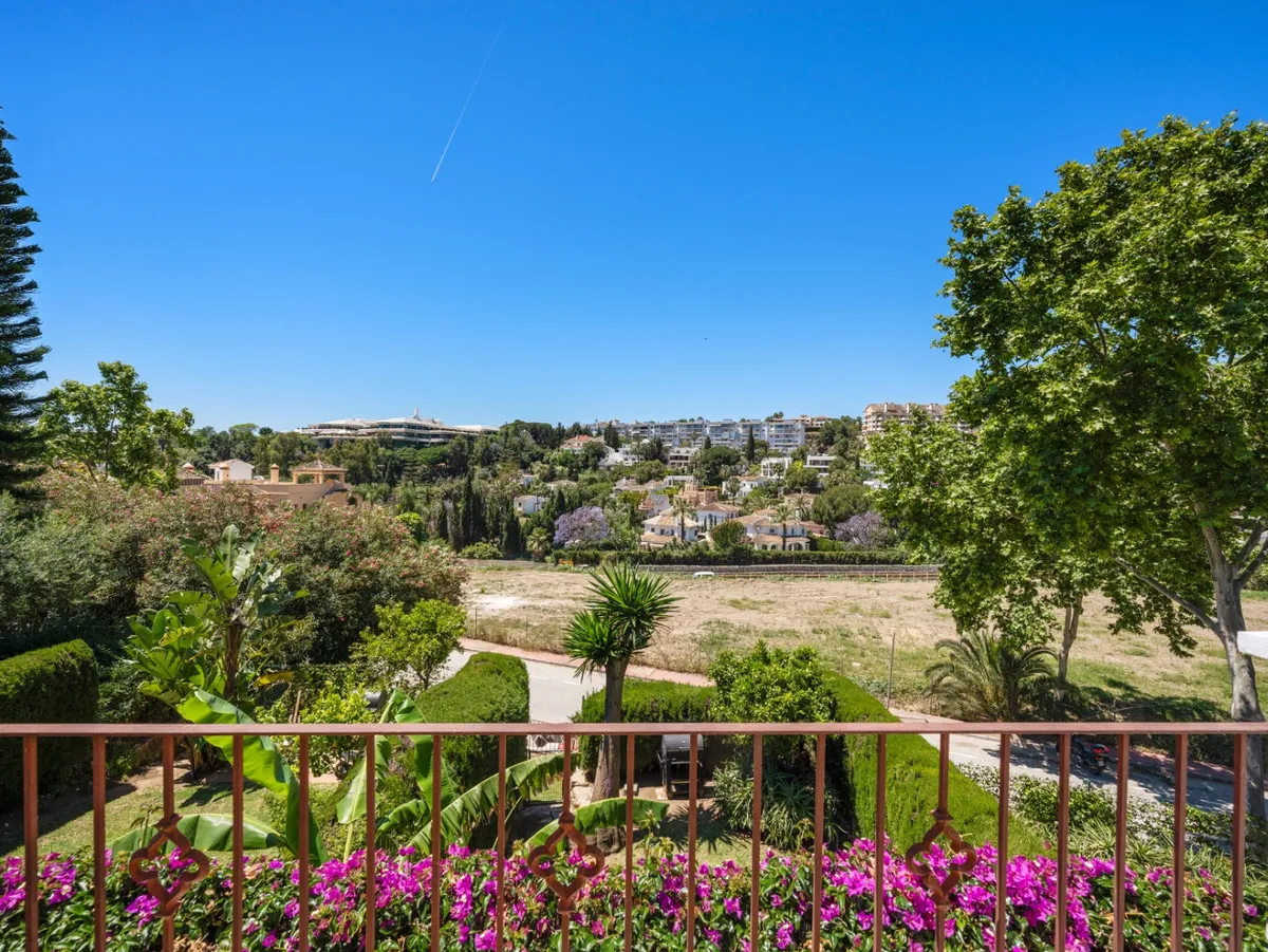 e0d27a21-cb71-4849-933f-38044c77d35d