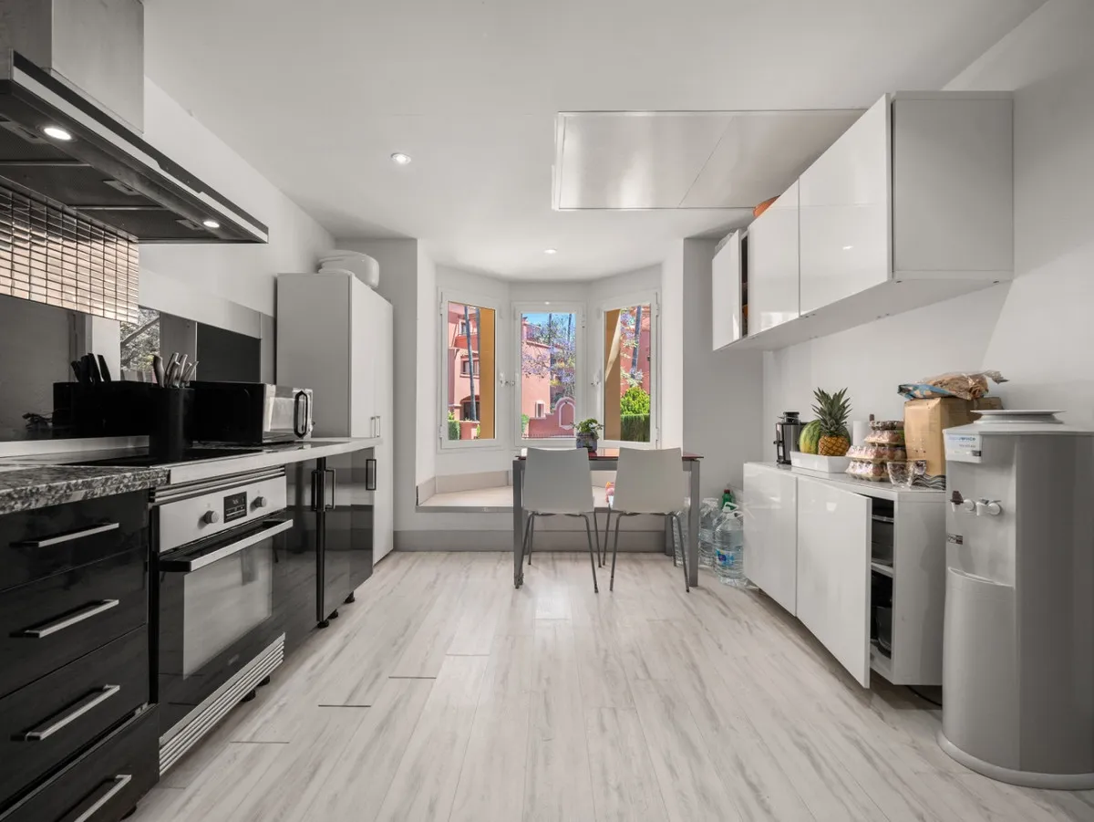 e7693d9c-b3a8-4625-938b-66729f686f9c