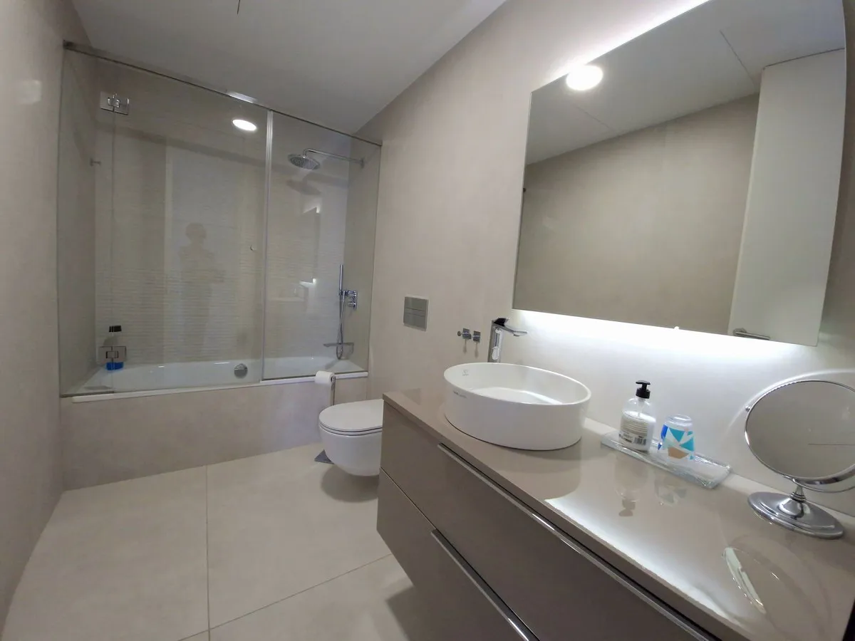 408d24cf-6abb-4296-9971-75a92e9df815