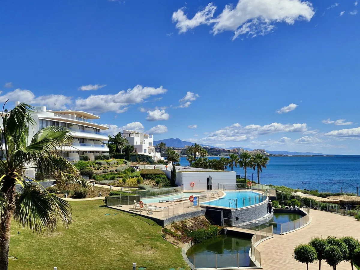 47ab327f-a6b9-469e-8a36-2d8493afc183