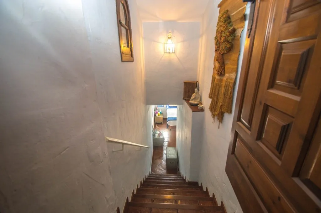 1e230076-6ae3-4169-a257-7c48f2b71834