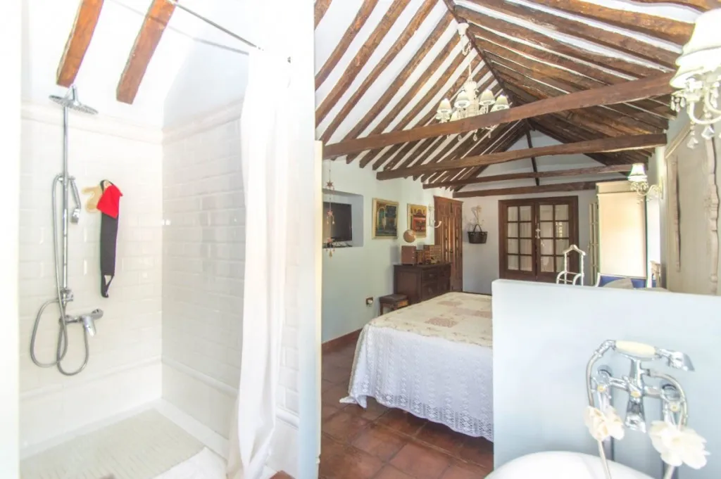 5456426d-3c19-4687-98ef-1cd78ebc7415