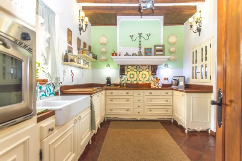 968d12ad-4dab-466f-8f5f-288f3013f1e0