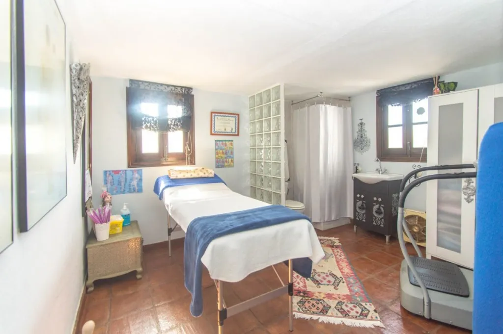 9c9a5fb2-3e48-493c-aeaf-ffec43959e90