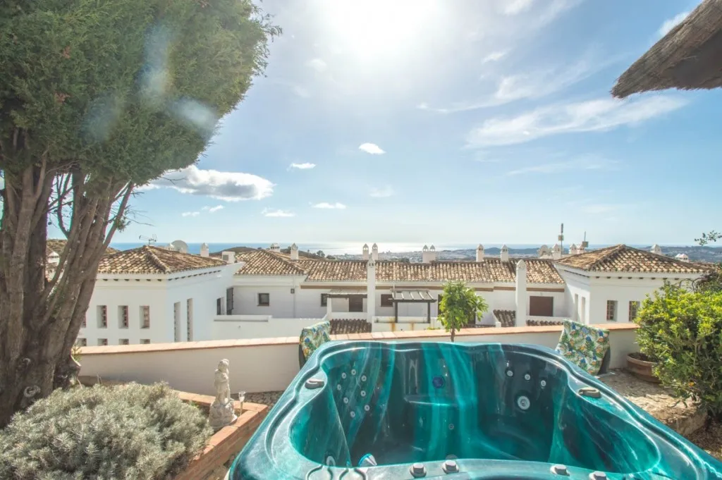 bfa0b61b-6981-48ec-a0e7-e7afa14e40d6