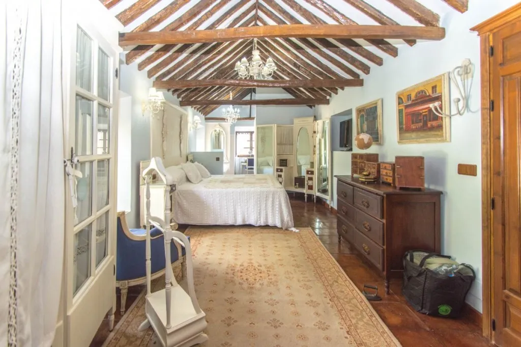 d51e0974-700a-4f2b-8d14-79ce3487a72c