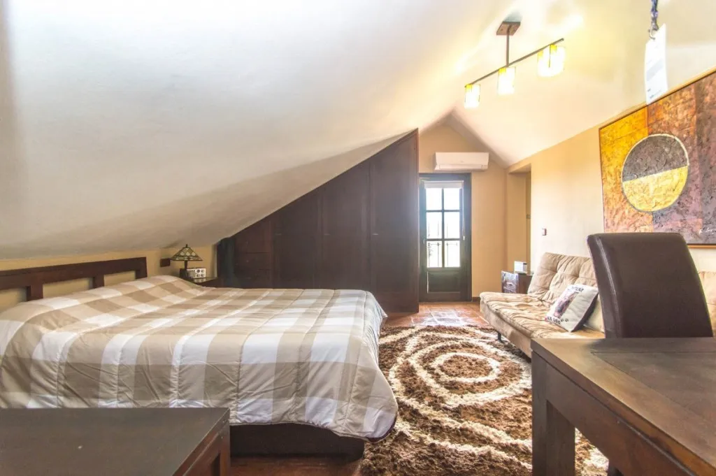 e7781eb9-a913-4da9-875a-7a805f03ba92