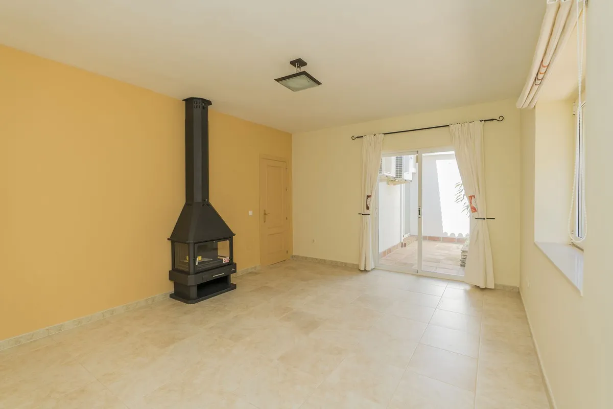 0f4abfdb-2fa8-4173-bc14-55dec913e5c3