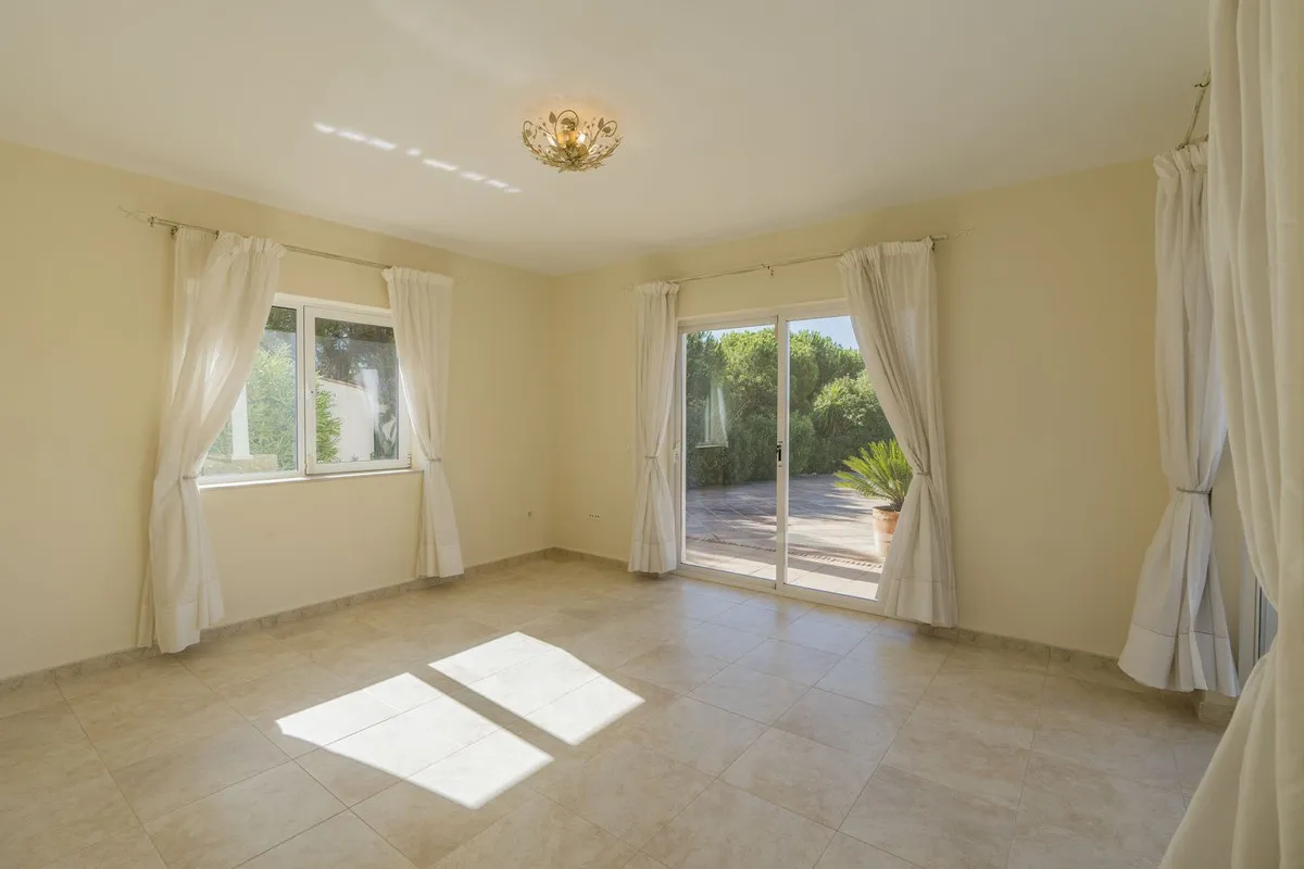 3c676f7a-8faa-4e05-85f0-82d59be0b16f