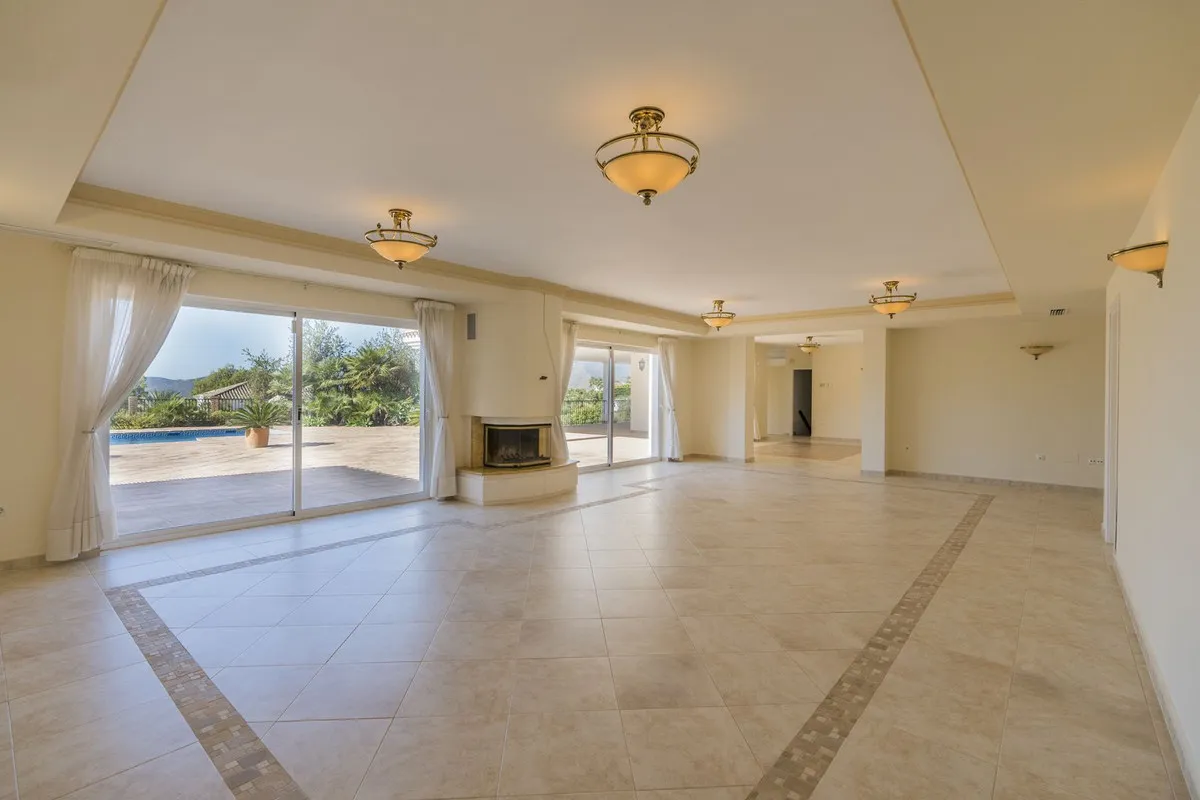 5b410cda-bc7f-414c-bd7a-394d3c6940bb