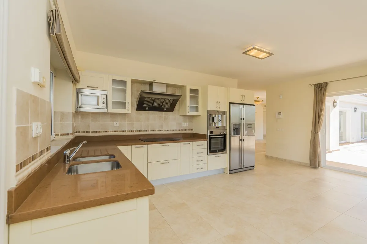 6c855c41-b852-45e5-a78a-ca0e76d78ba0