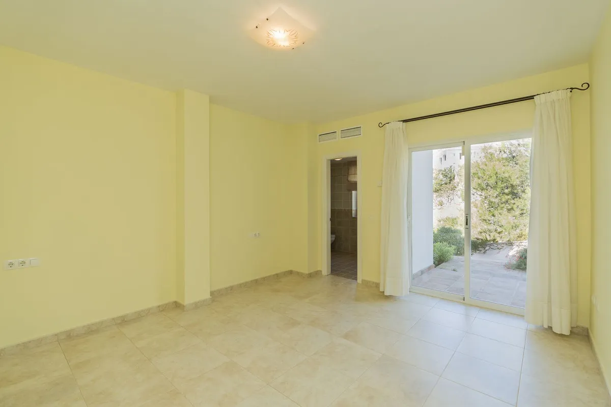 d1c6a8a3-1ffd-400d-aa4d-85cacd6945c5