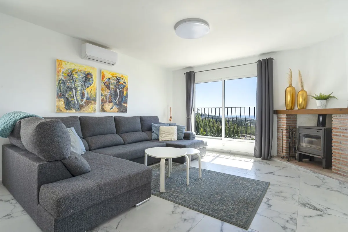 109c69ad-ac9c-4d56-ae1a-620489113cbc