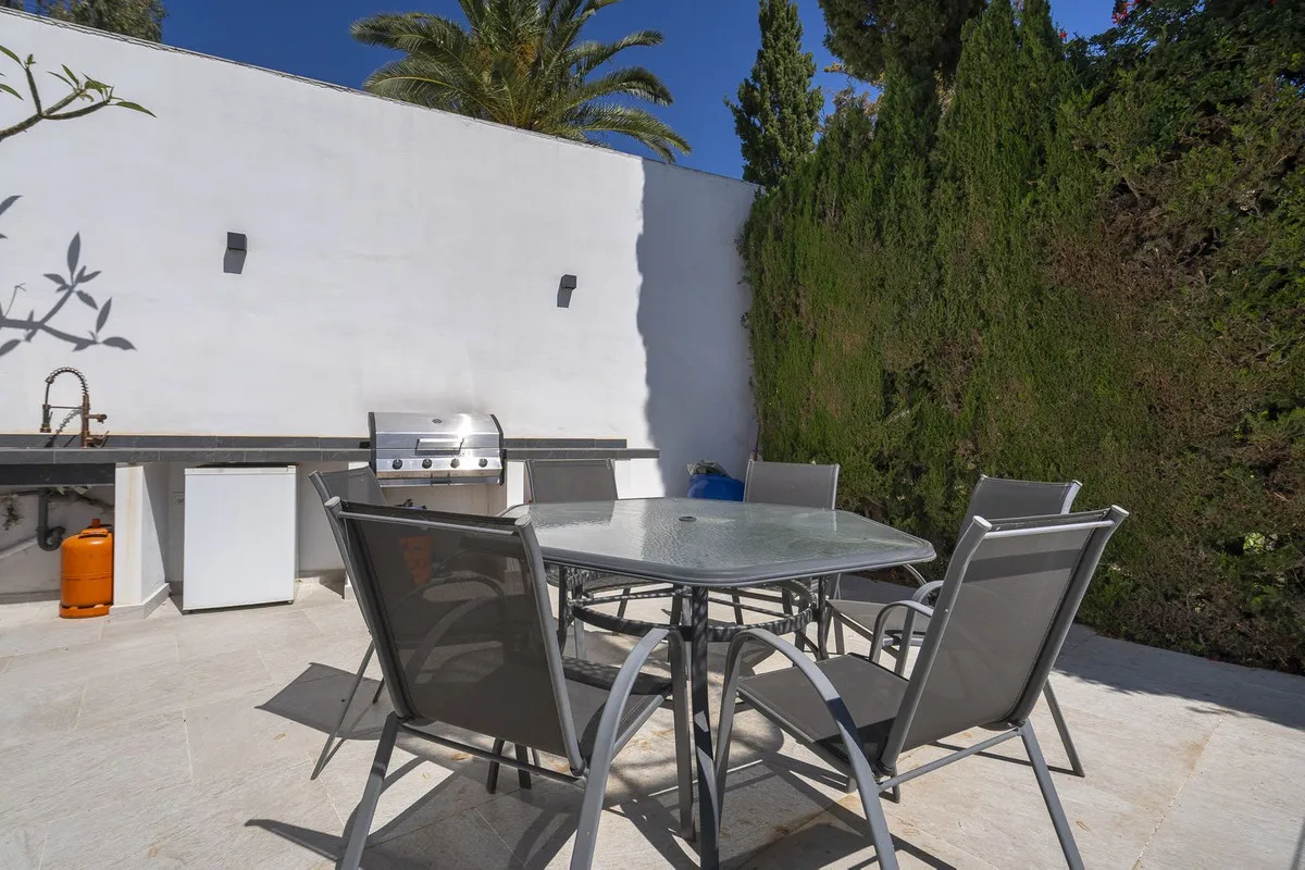 10d82d79-f37c-4605-a161-05e1e5dd9b00