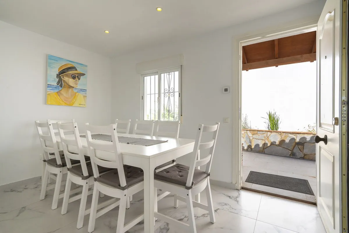 d4e1a6c9-aad5-46e1-8aa5-5c733f178ff5