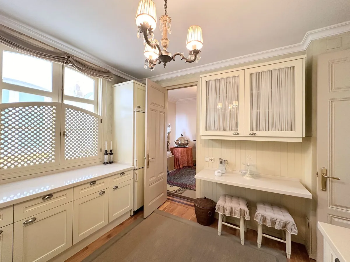 b26b08c3-5540-4156-802c-21363458ab82