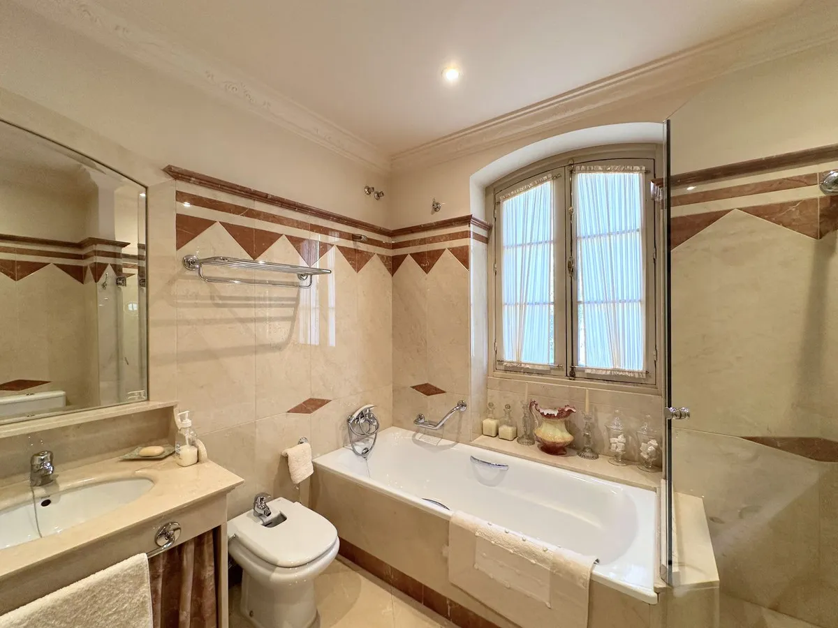 b67ece8d-00bf-4dec-aba2-58f38449214d