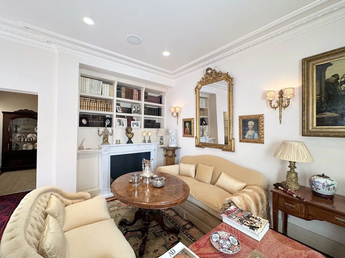 dc9b062e-cf20-46df-ac0c-a6ba0fb0f80a