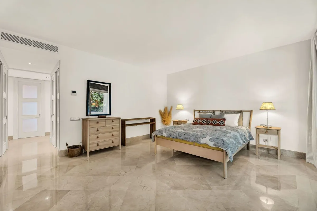 30f03486-8d28-41bc-96a4-d94cf5341d27