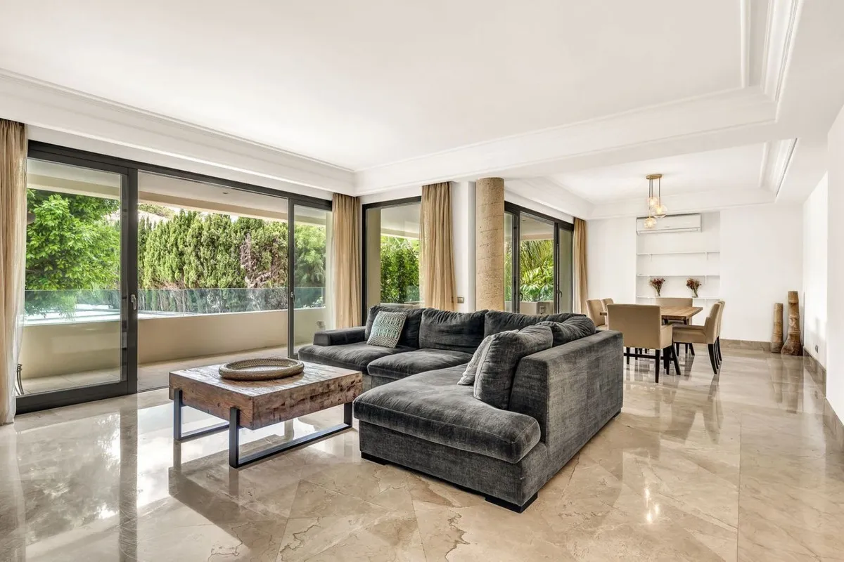 35d5a747-74e3-411e-bf3c-32c6b8bbf740