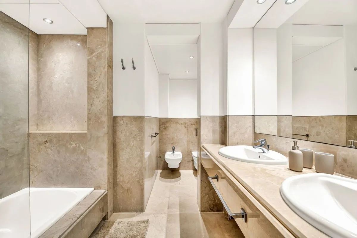 5c40e571-1152-460f-ac86-e15a14c781ad