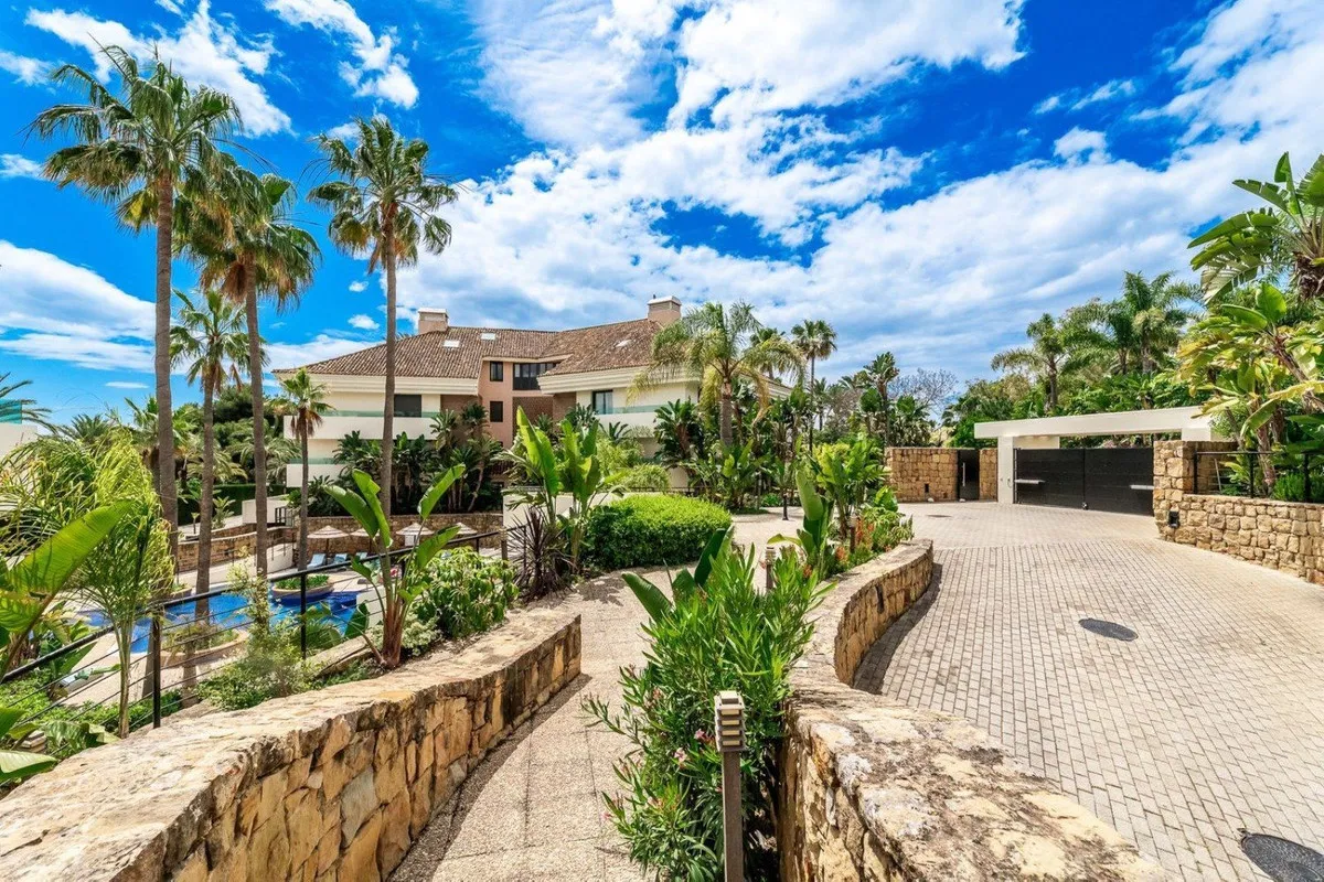 802fe574-974c-4011-9fee-c4a872a9a399