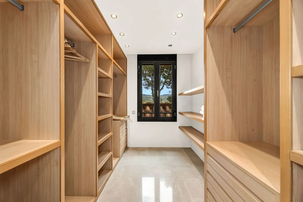 895f0a64-07e8-4417-87f5-fde7774de578