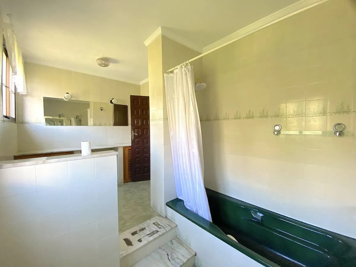 16b3fb30-0152-4011-b9e9-8b034b9a9cd1