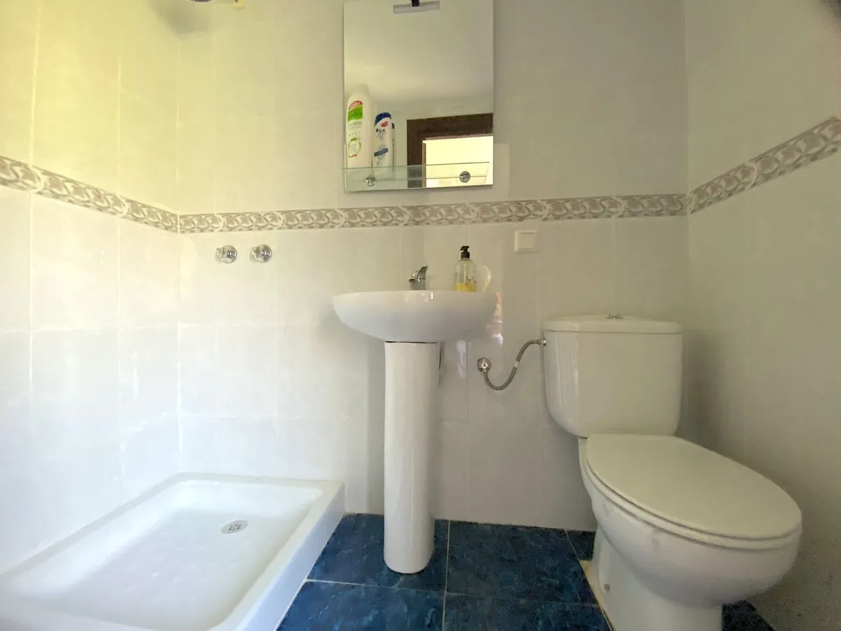 299ea296-45e3-4151-8357-eaf6b4799db1