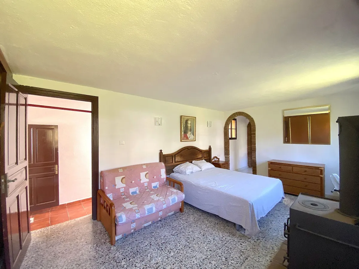 a42e13a9-da07-4733-9e61-e210425ab303