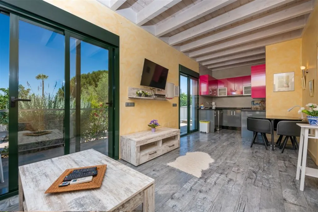 6846f138-1a1d-4d78-8508-d01fa1055825