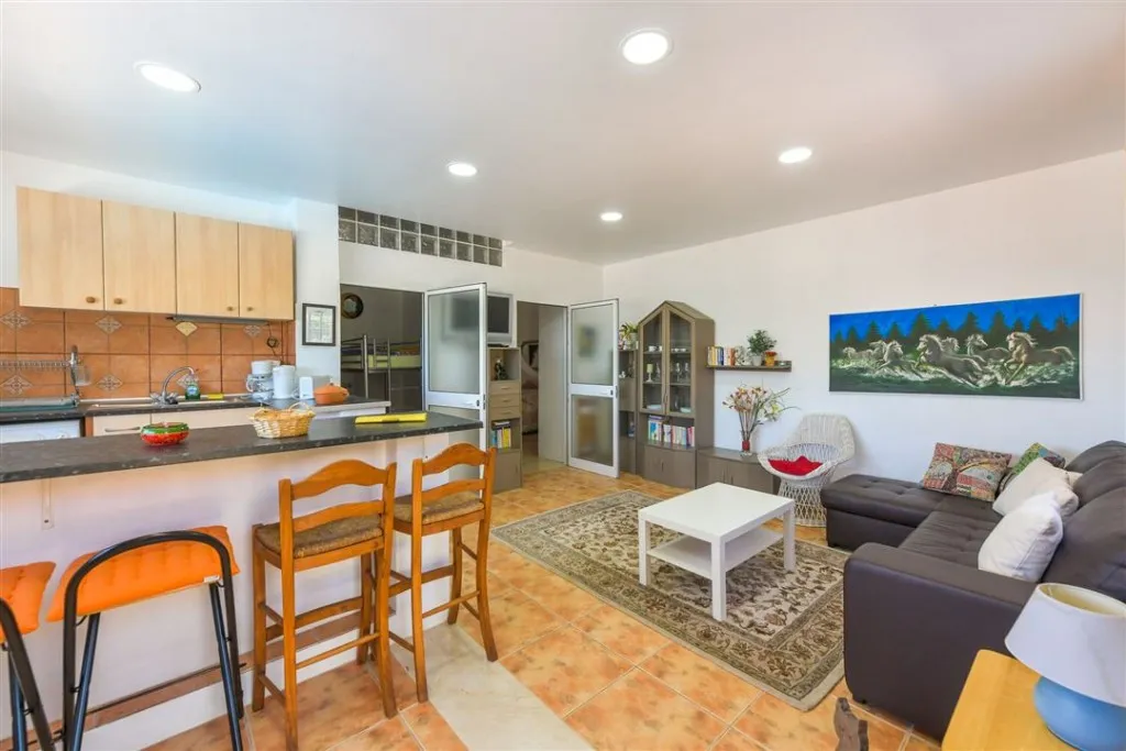 d568ba8d-90a9-4400-acbf-b66fb68344bb