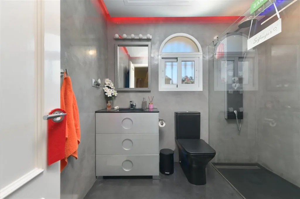 da7b39e1-45f6-4fd3-b249-f9cee443e967