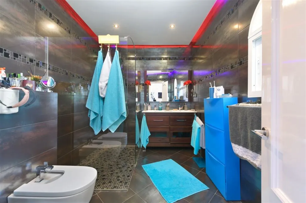 fd8ee3ca-87e3-40eb-8dc4-a847ab64a1d8