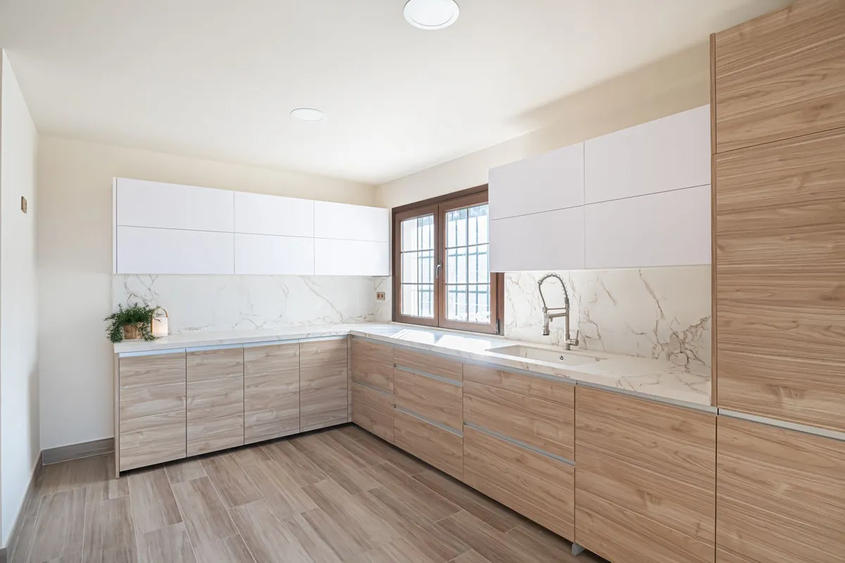 4f8463c4-3204-40f2-a4b2-1d0b5dd77f2e