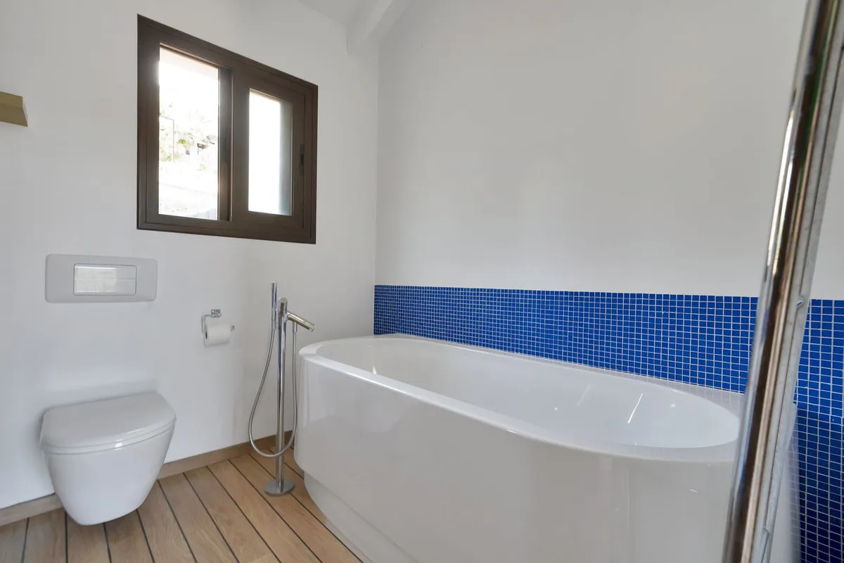 0446e314-23ea-4a27-bfba-cbeee3fa2876