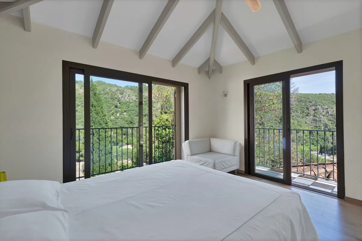 4619c666-b5ff-436b-a126-cb1c3ca78f1f