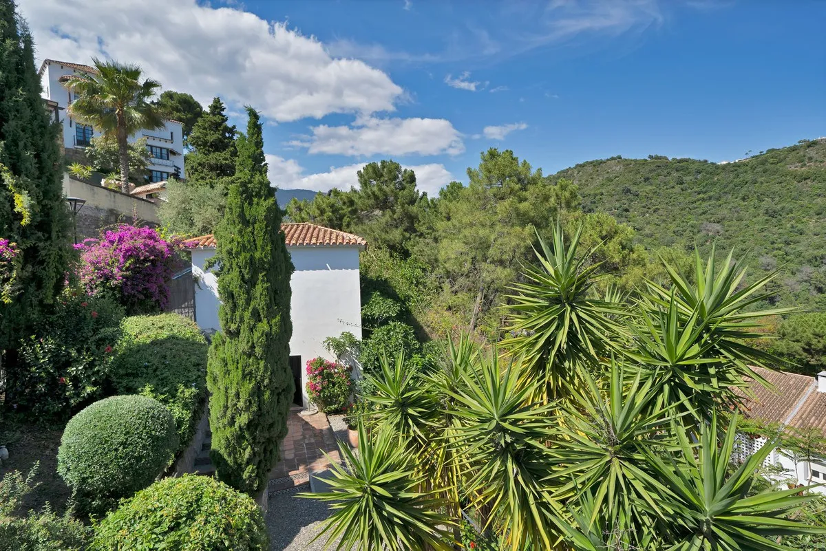 6fd6455e-84b4-4ab7-b588-8a60455021c3