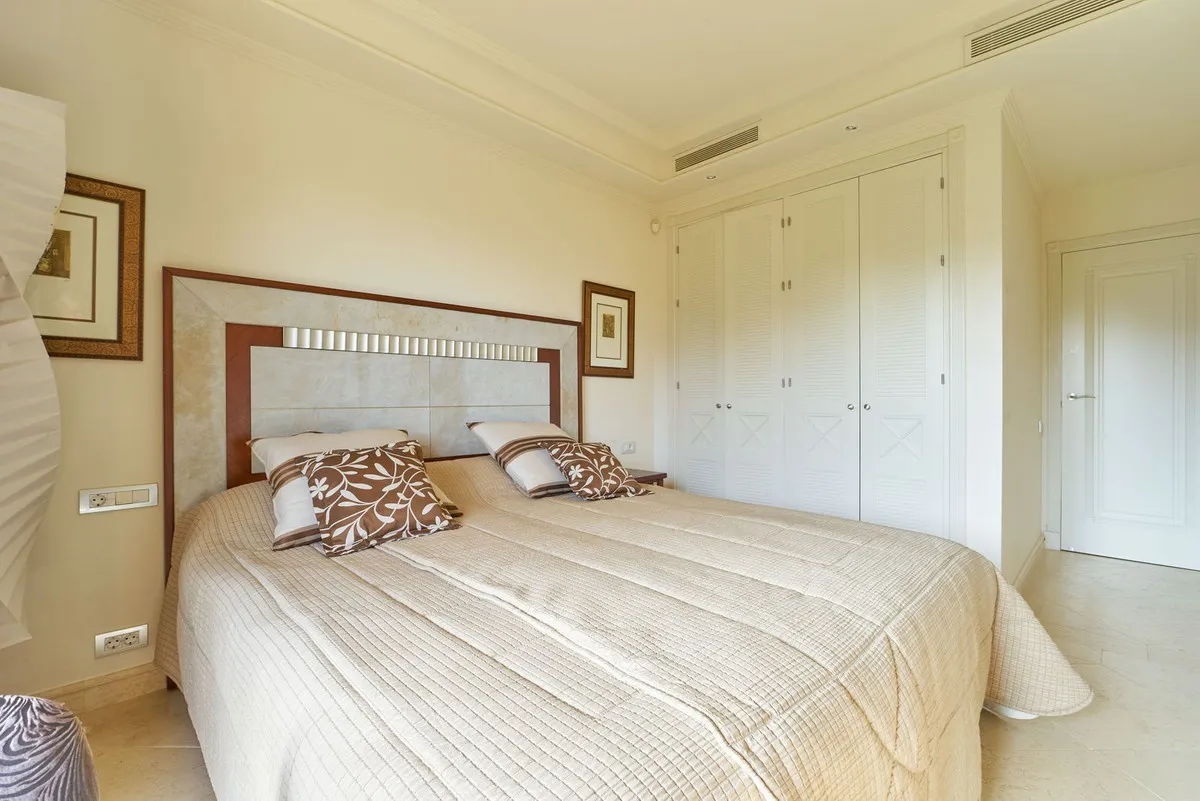 12b5fb45-a21b-42c1-988a-bebcd1eb0a40