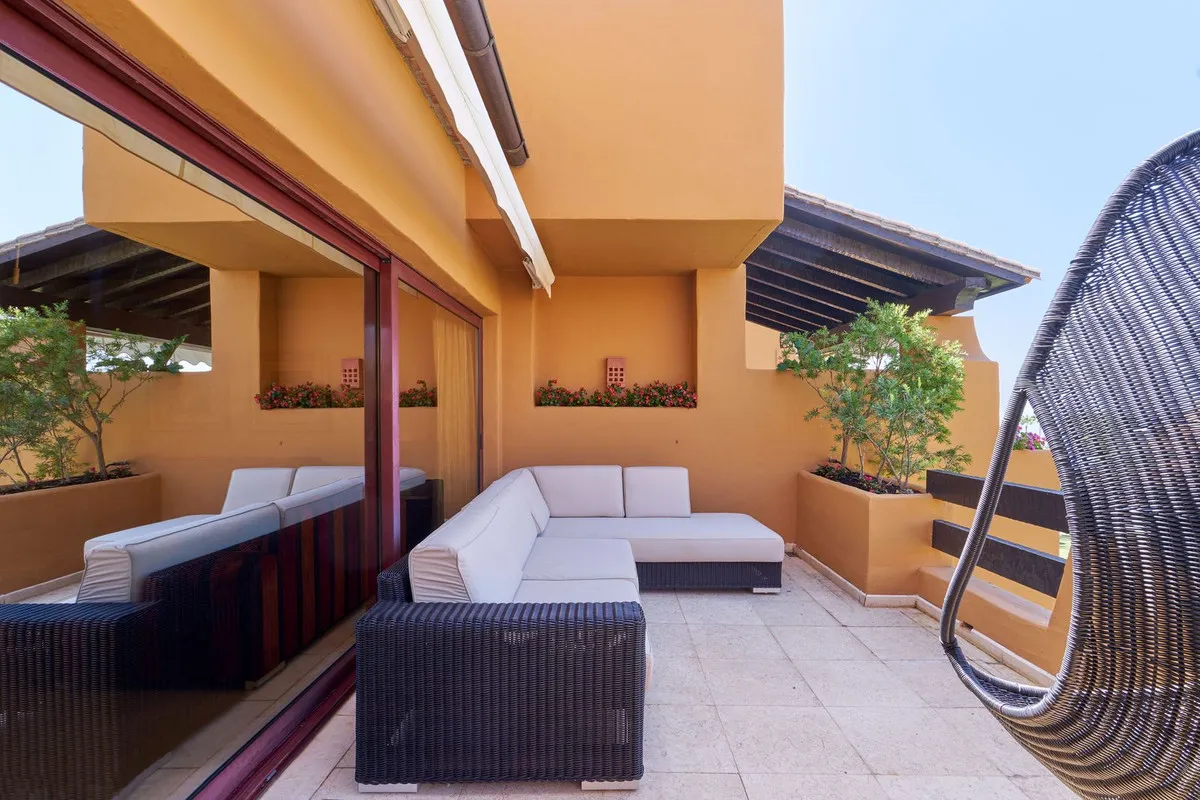 87e155b0-612b-42f1-af04-2a9f6d86e5c4